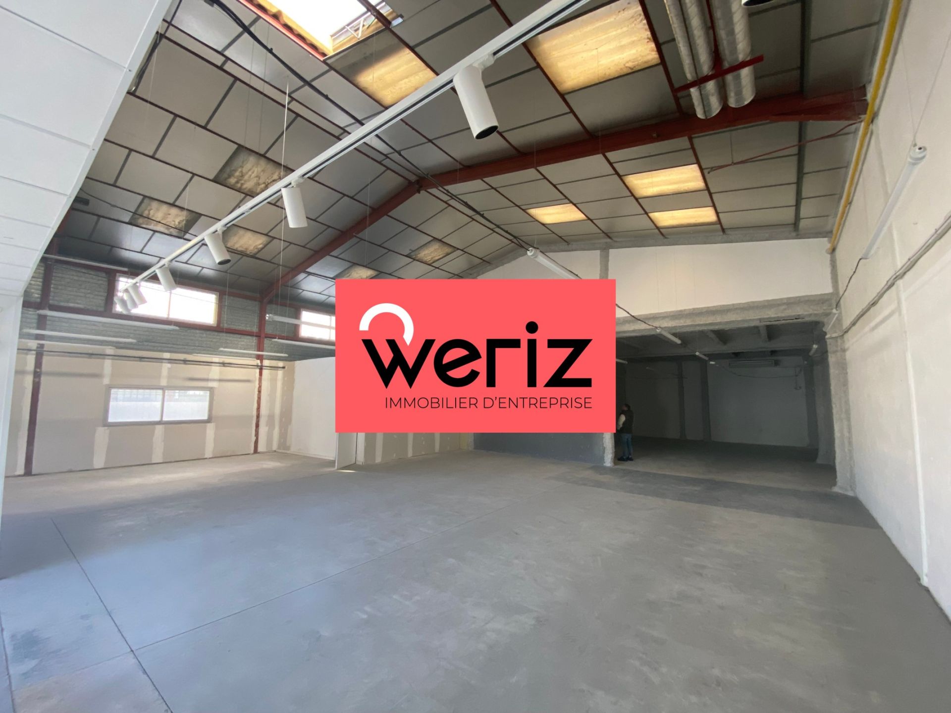 Location Entrepôt Aubagne 13400
