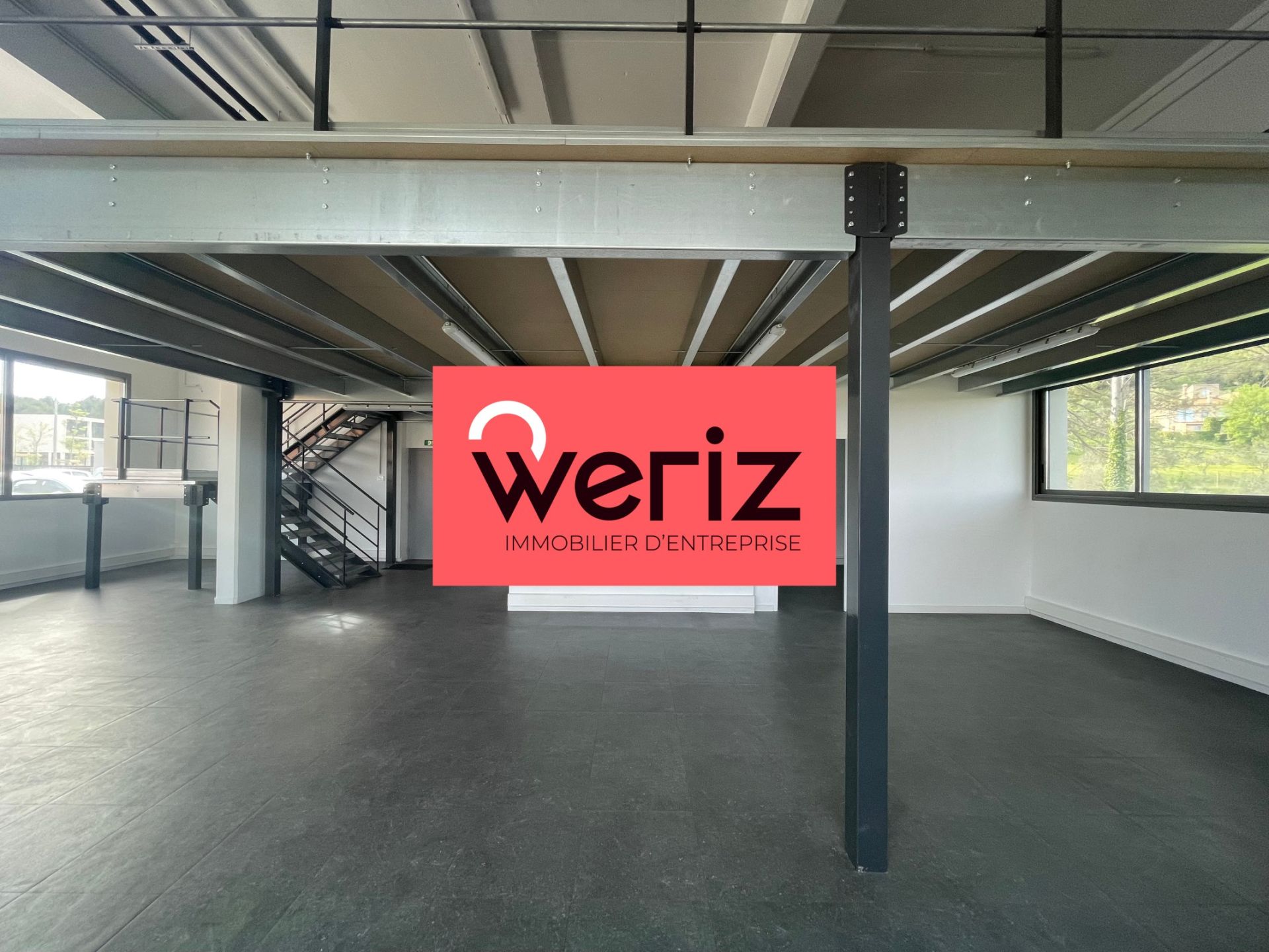 Location Entrepôt Gardanne 13120