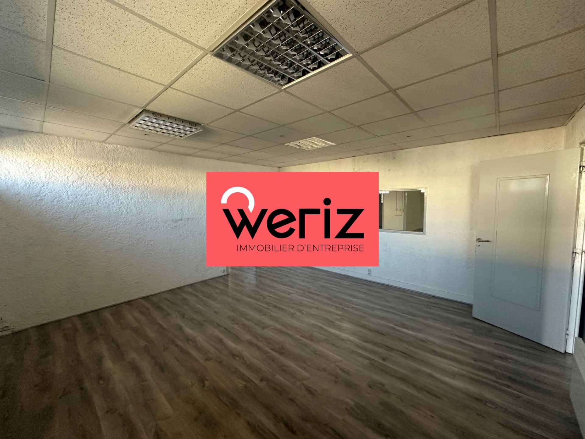 Location Entrepôt Venelles 13770