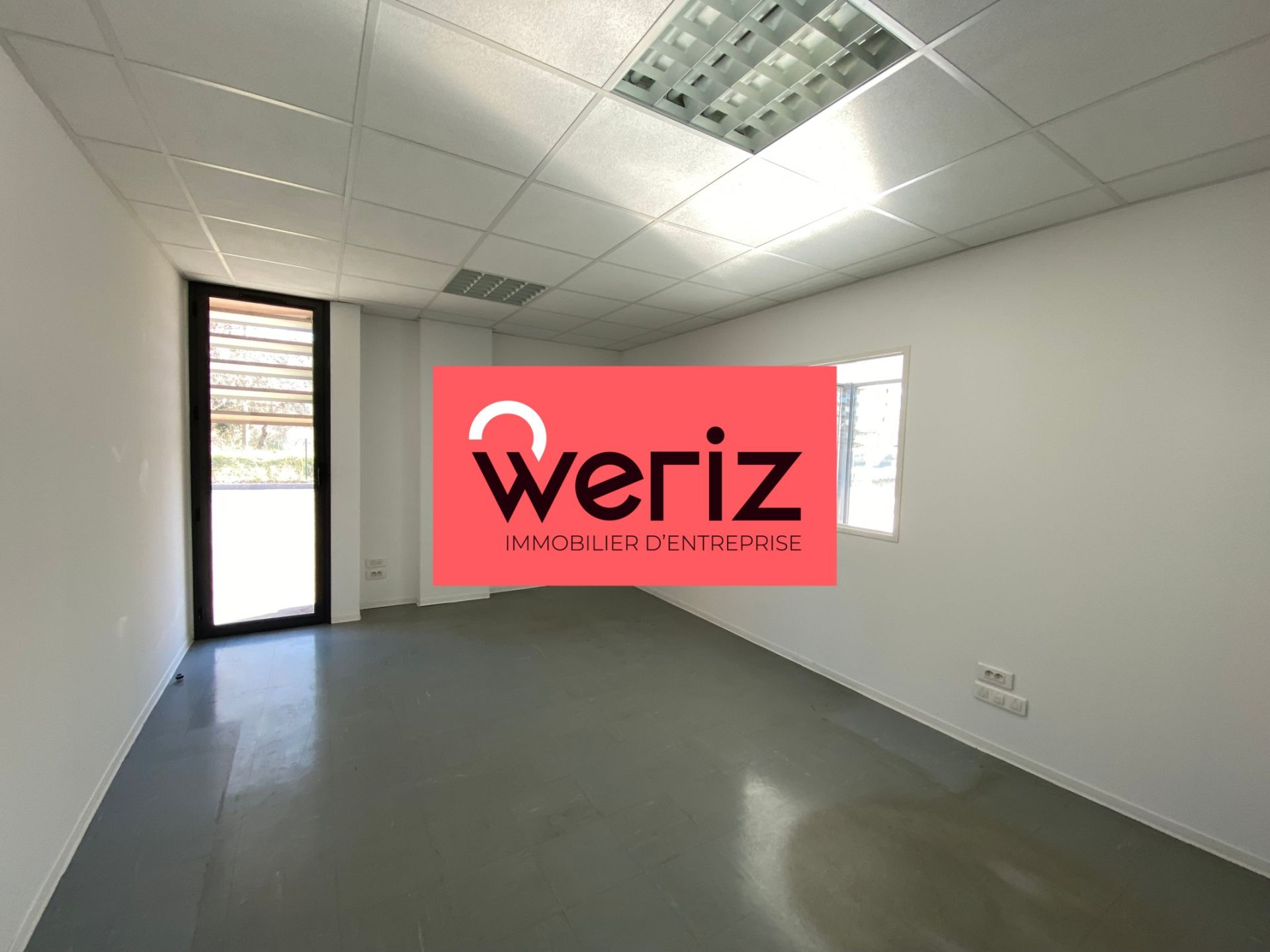 Vente Entrepôt Esparron-de-Verdon 04800