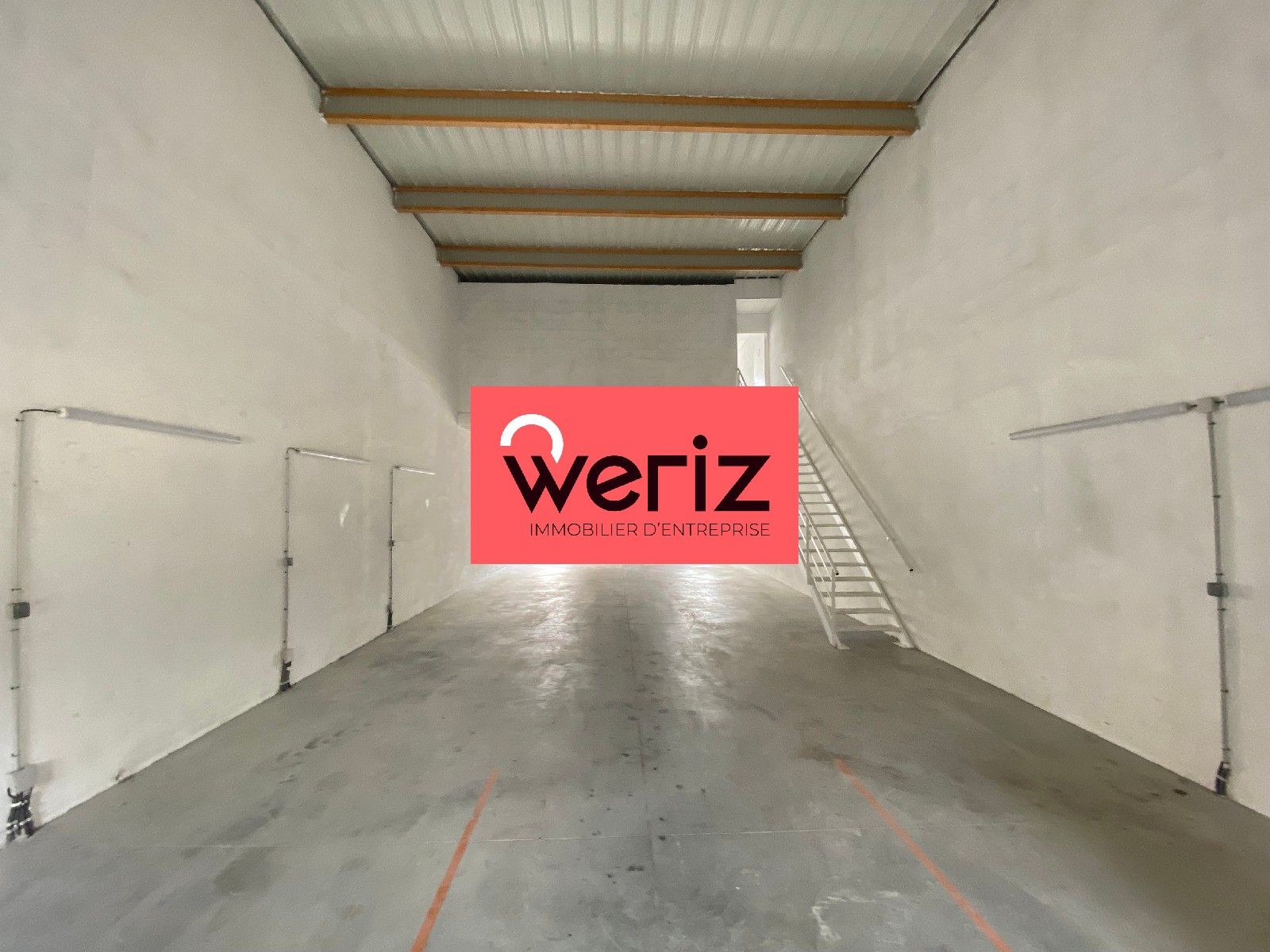 Location Entrepôt Aubagne 13400