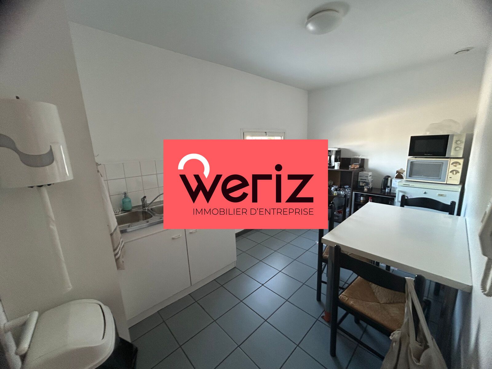 Location Entrepôt Roquefort-la-Bédoule 13830