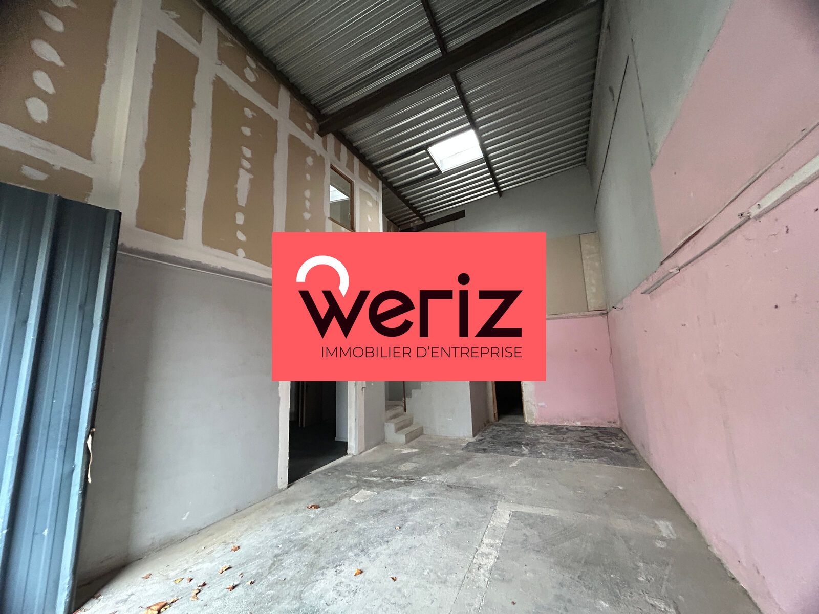 entrepôt en location sur VENELLES (13770)