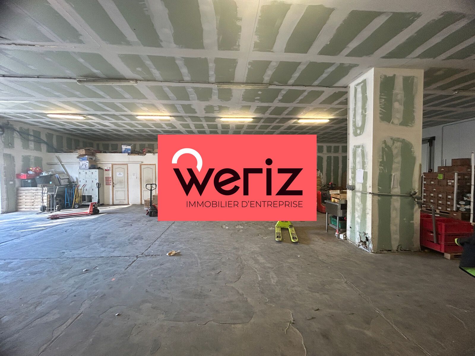 Location Entrepôt Rousset 13790