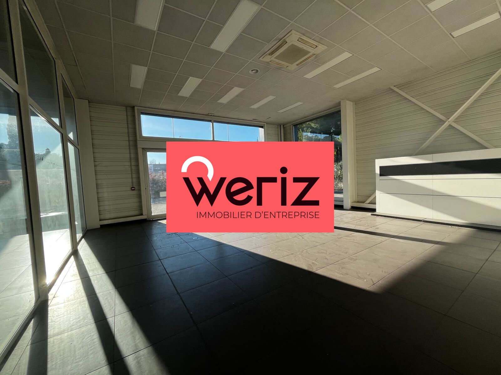 Location Entrepôt Saint-Mitre-les-Remparts 13920