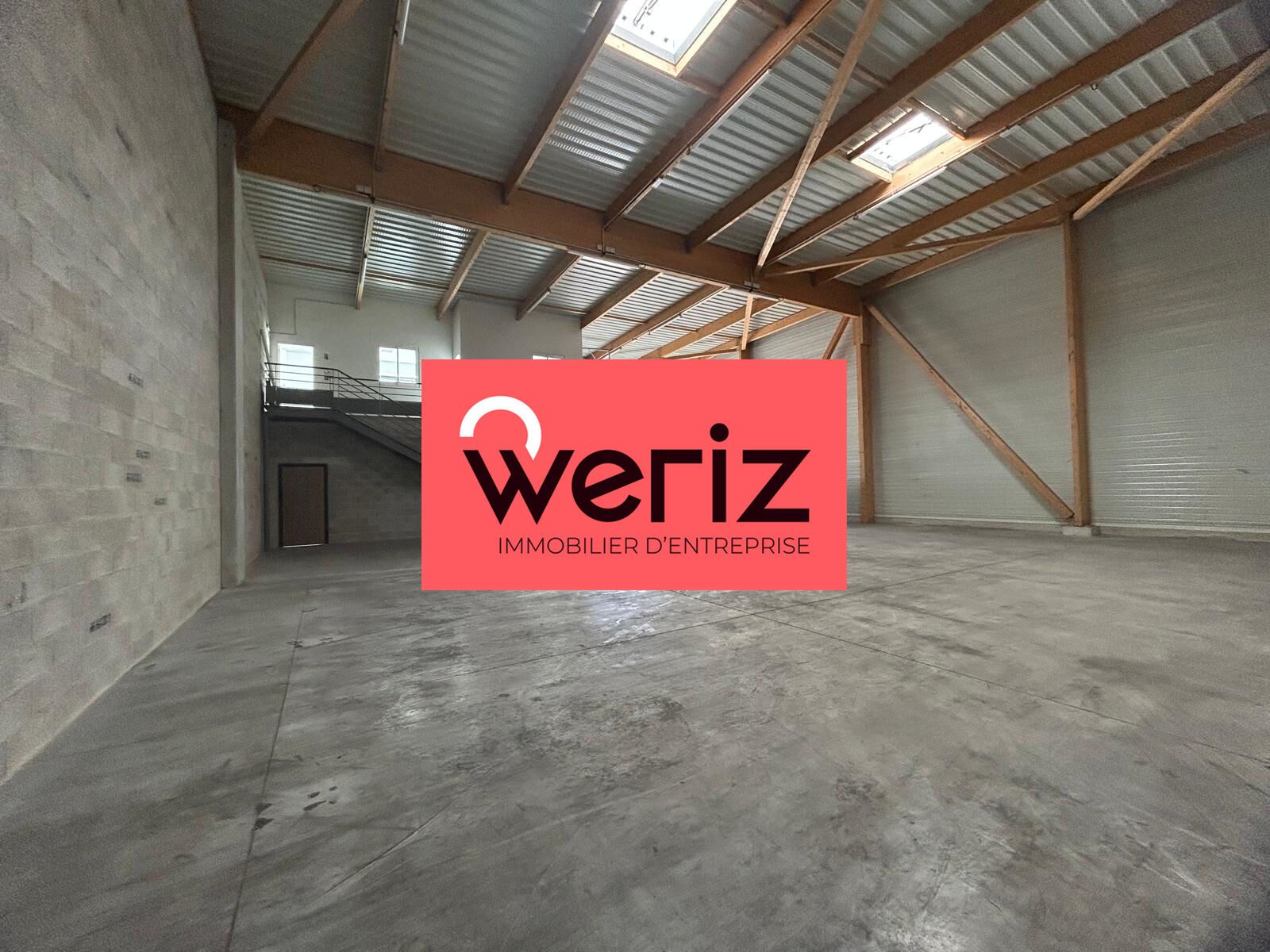 entrepôt en location sur VITROLLES (13127)