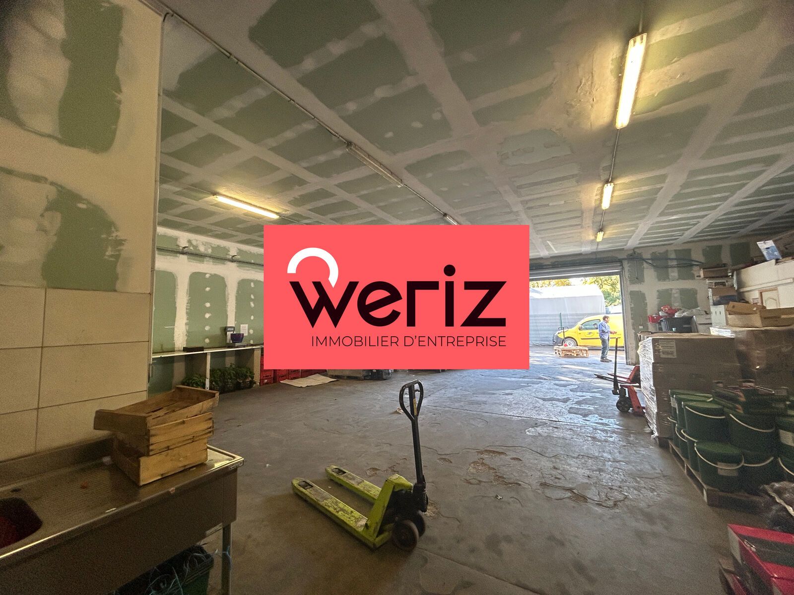 Location Entrepôt Rousset 13790