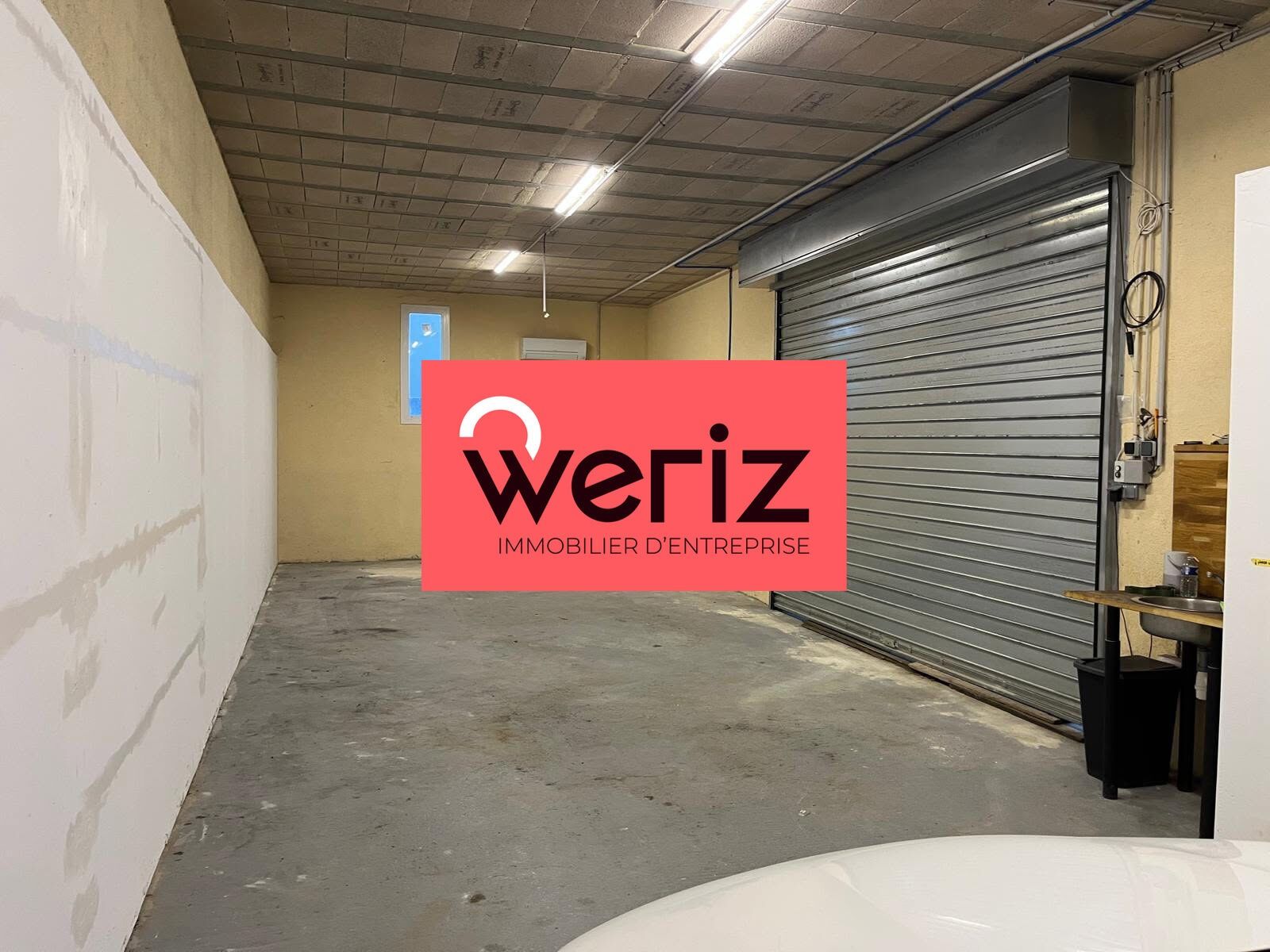 Location Local d'activité Roquefort-la-Bédoule 13830 Activité VDH